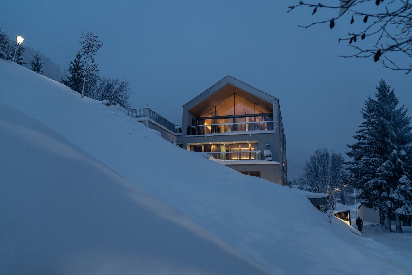 Omaela Apartments